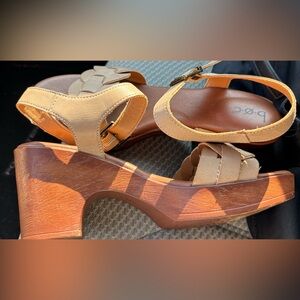 B.O.C Tan Platform Sandals (9)
